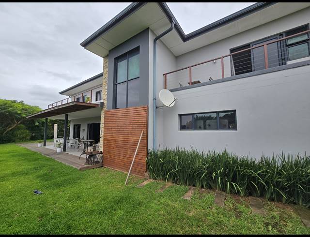 3 BEDROOM HOUSE FOR SALE IN NEW SALT ROCK CITY